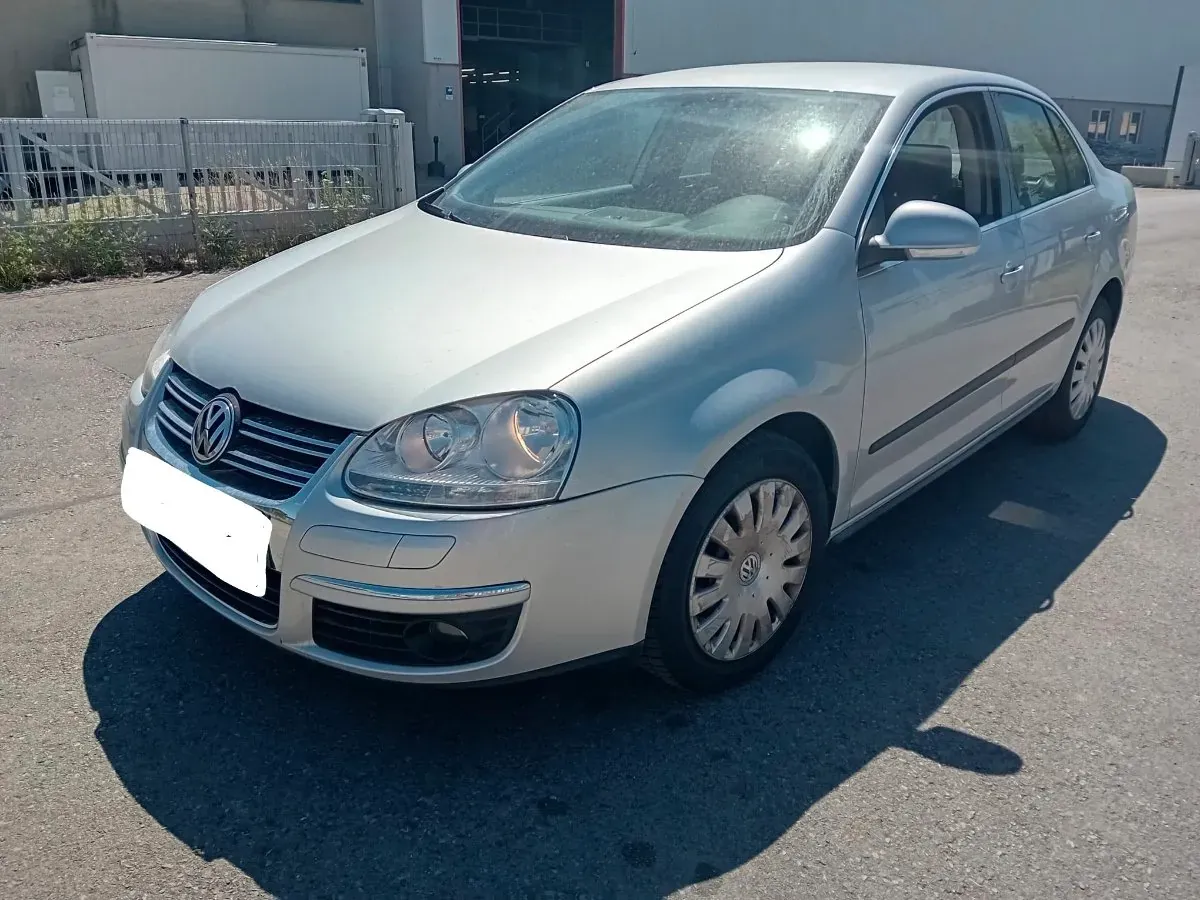 Volkswagen Jetta 2006 photo 2