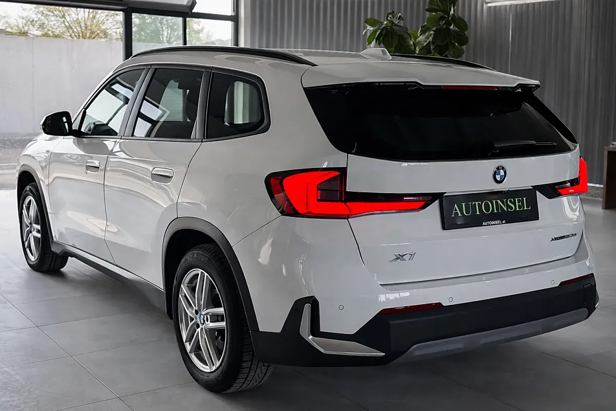 BMW X1 2023 photo 3