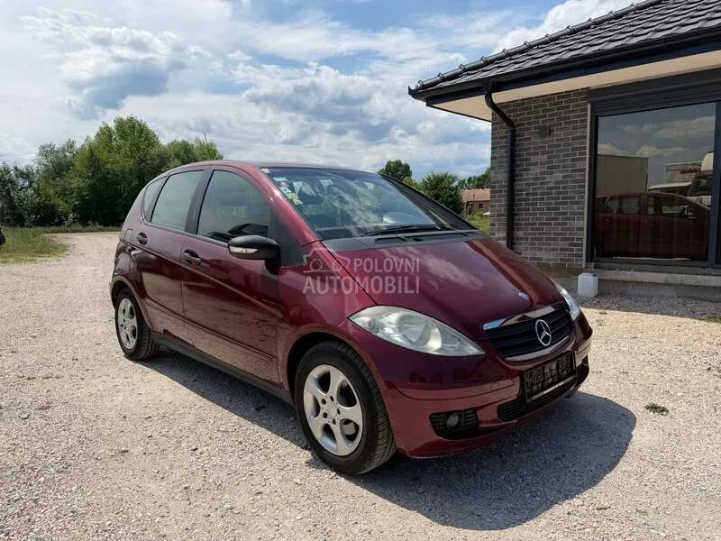 Mercedes-Benz A180 2005 photo 2