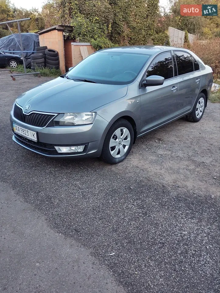 Skoda Rapid 2013 photo 3