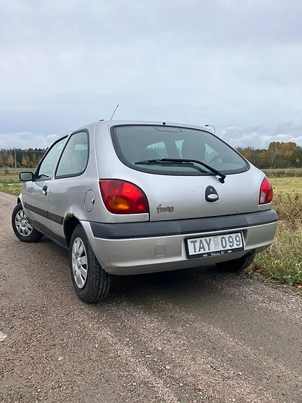 Ford Fiesta 2002 photo 3