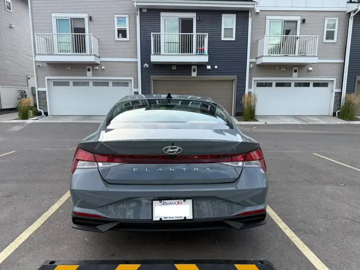 Hyundai Elantra 2022 photo 5