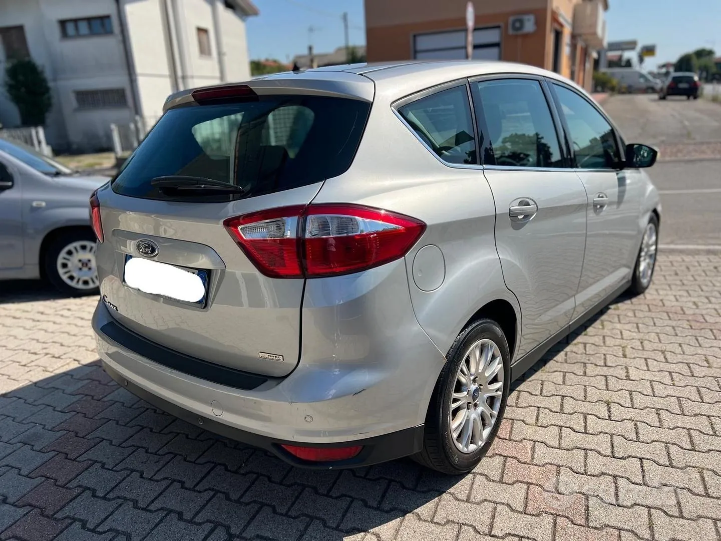 Ford C-Max 2012 photo 4