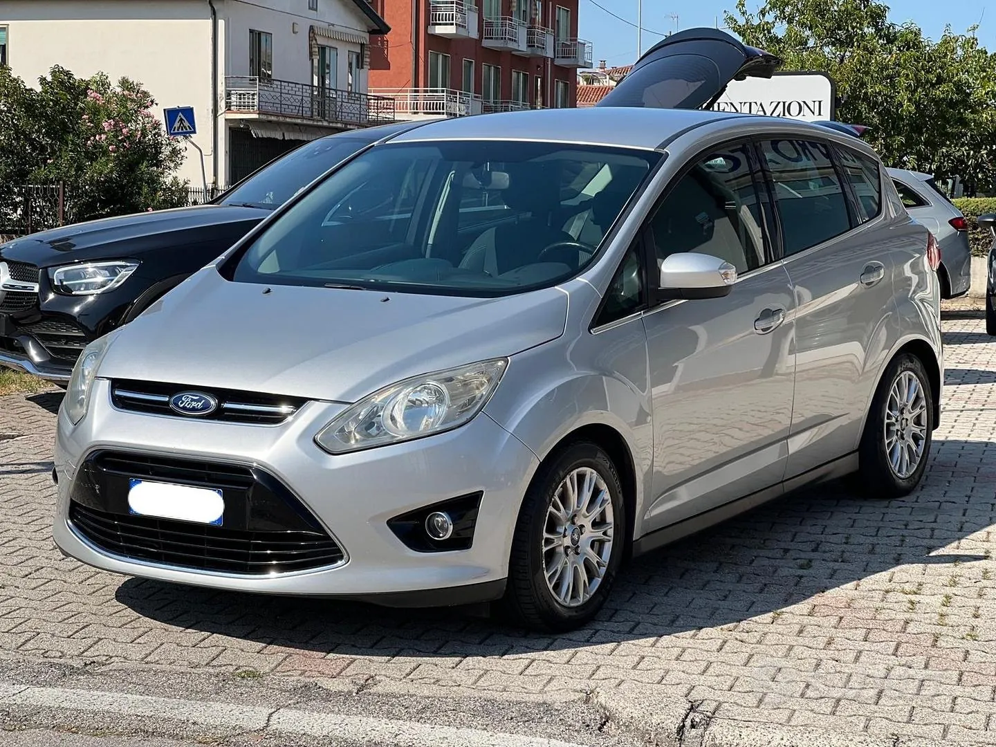 Ford C-Max 2012 photo 3