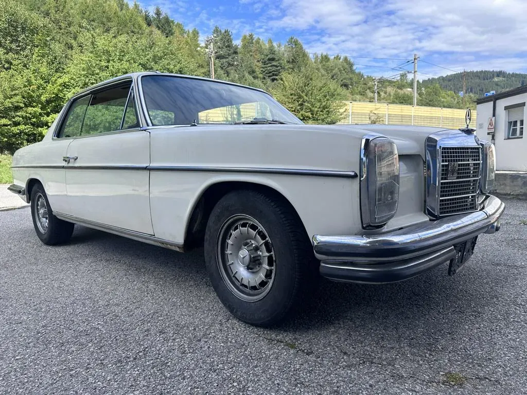 Mercedes-Benz 250 Ce 1970 photo 2