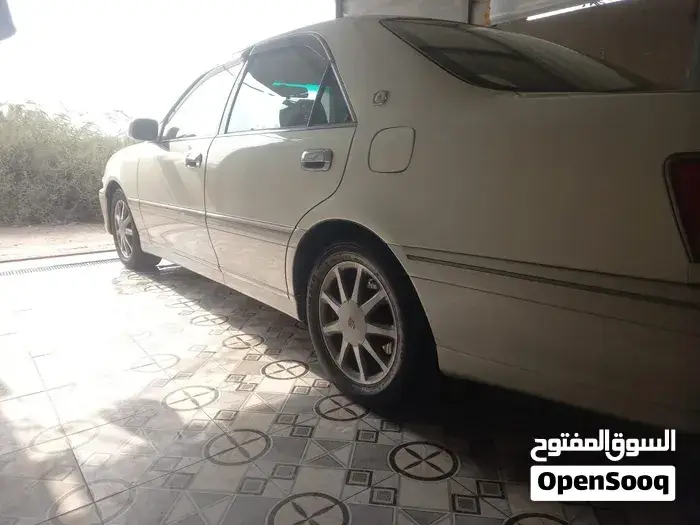 Toyota Crown 2001 photo 4