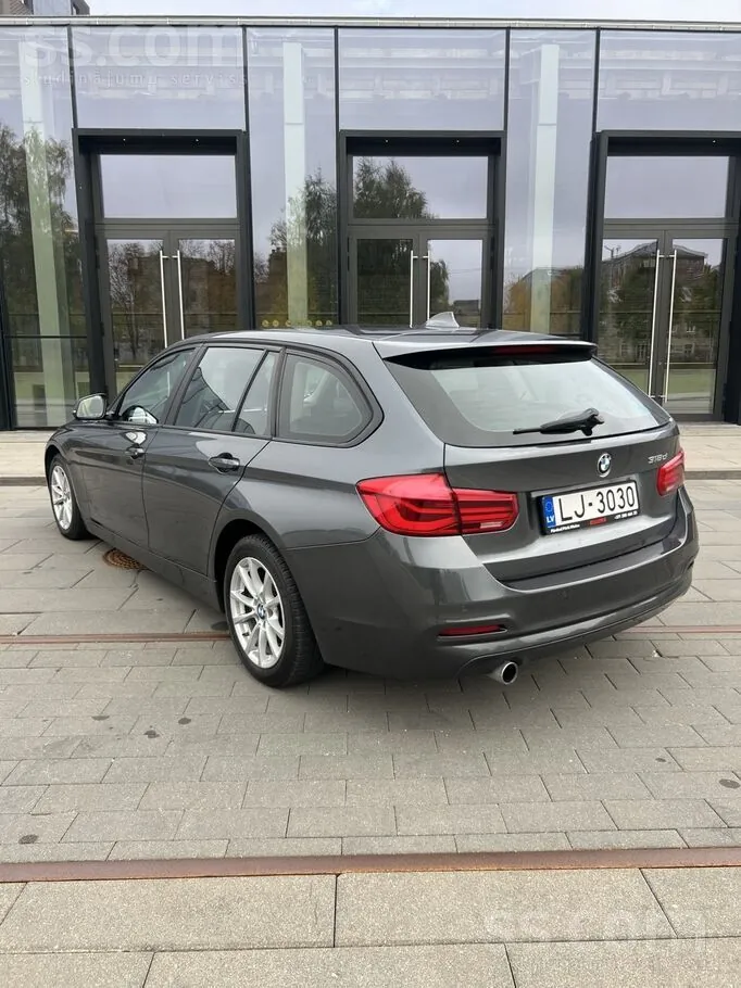 BMW 318 2016 photo 4