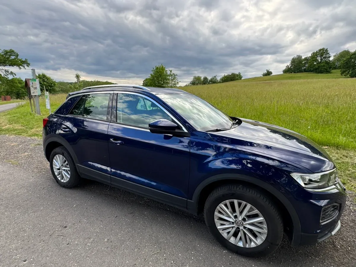 Volkswagen T-Roc 2018 photo 2