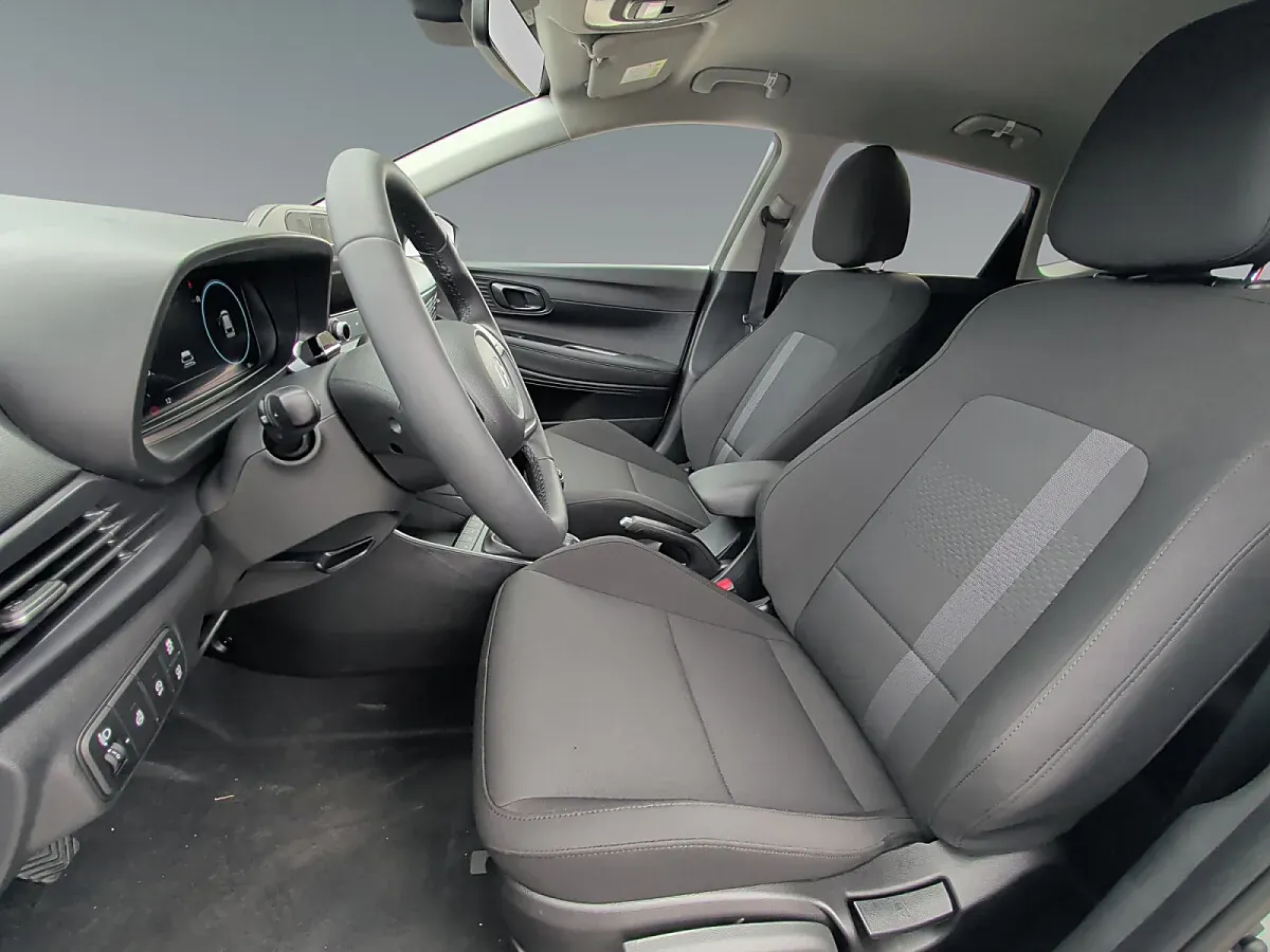 Hyundai I20 photo 2