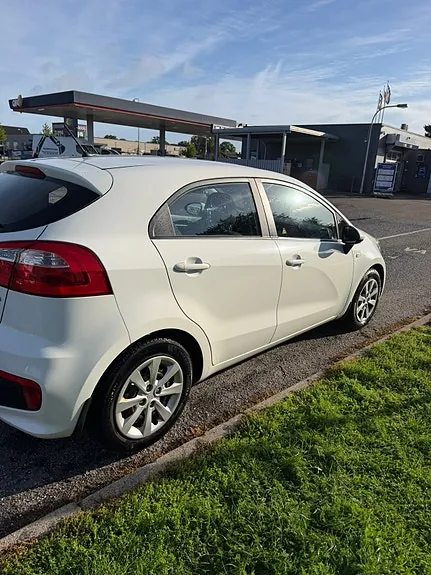 Kia Rio 2016 photo 5