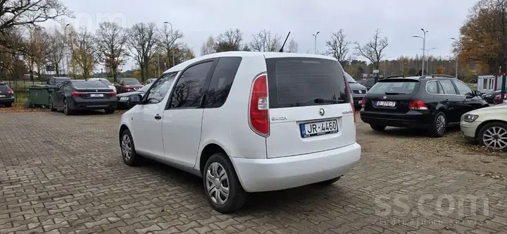 Skoda Roomster 2014 photo 4