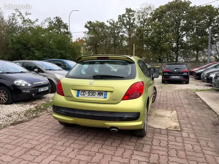 Peugeot 207 2006 photo 4