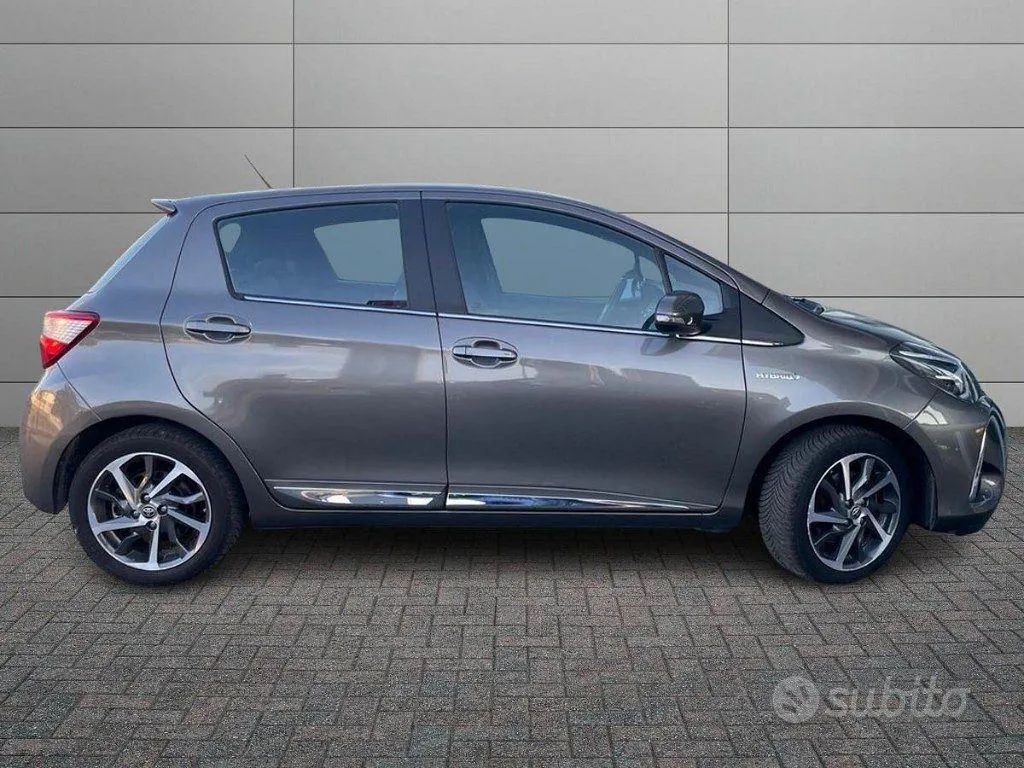 Toyota Yaris 2018 photo 3