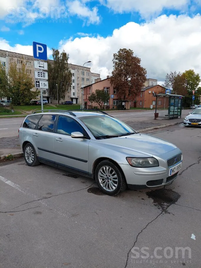 Volvo V50