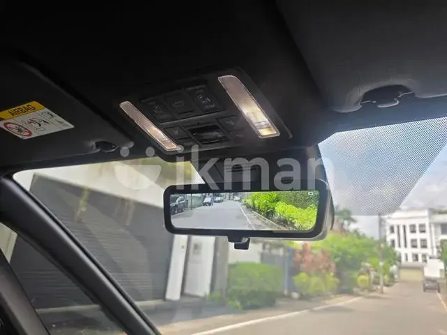 Toyota Voxy 2025 photo 4