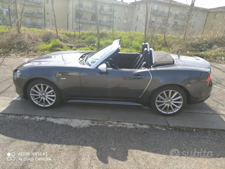 Fiat 124 Spider 2017 photo 3