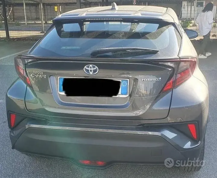 Toyota C-Hr 2023 photo 4