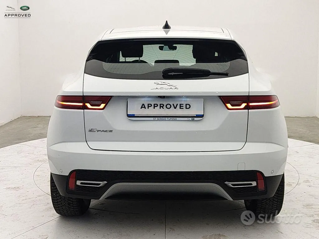 Jaguar E-Pace 2021 photo 5