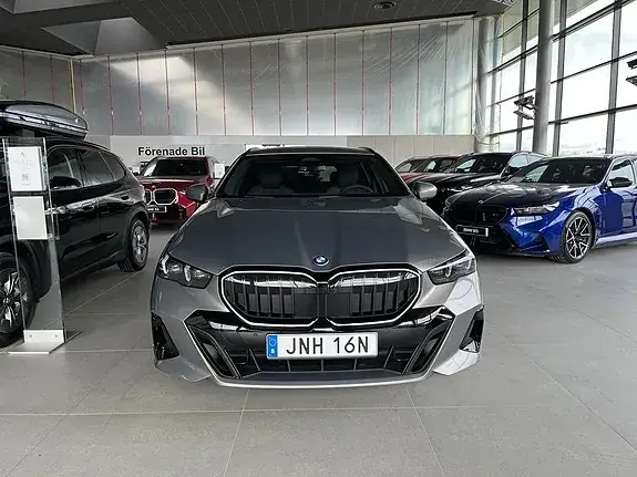 BMW 530E 2027 photo 2