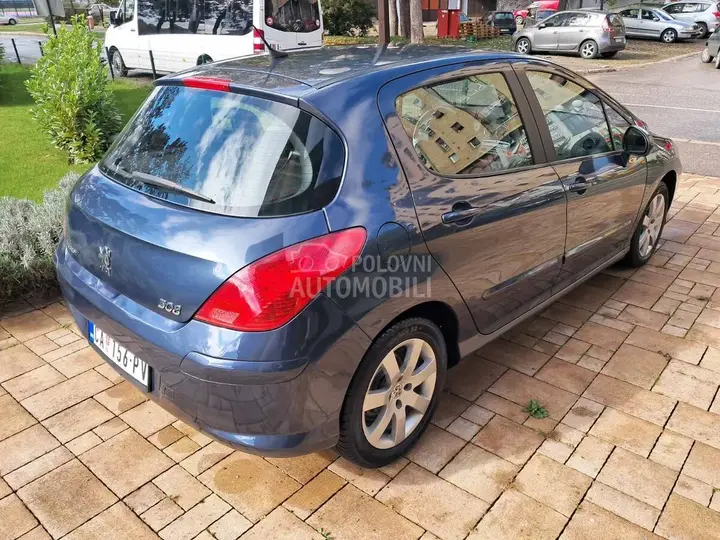 Peugeot 308 2008 photo 5