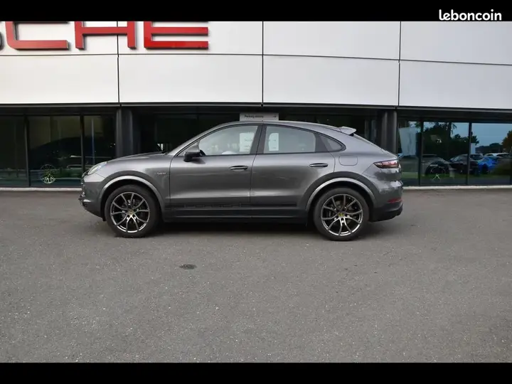 Porsche Cayenne 2020 photo 2