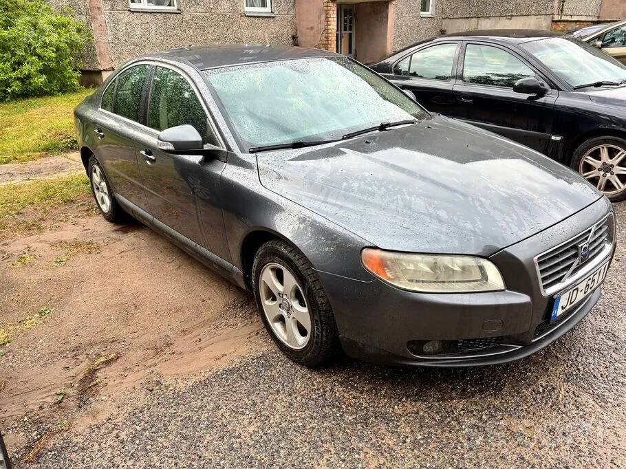 Volvo S80