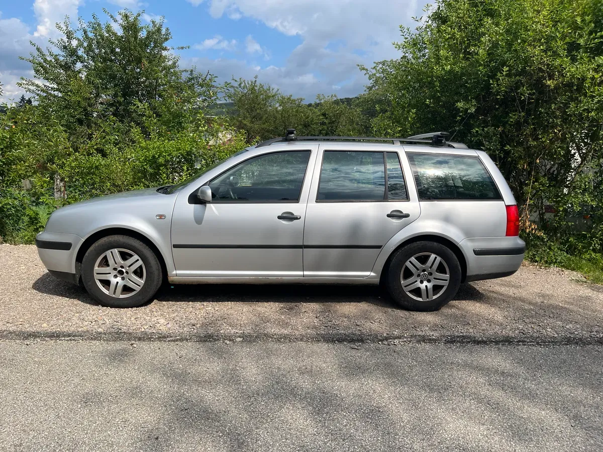 Volkswagen Golf 2003 photo 3