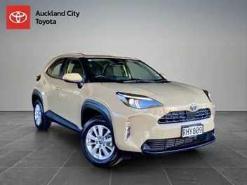Toyota Yaris Cross 2025 photo 2