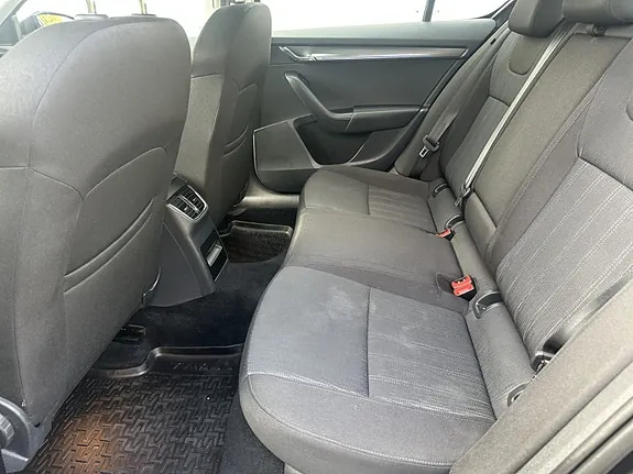 Skoda Octavia 2018 photo 5