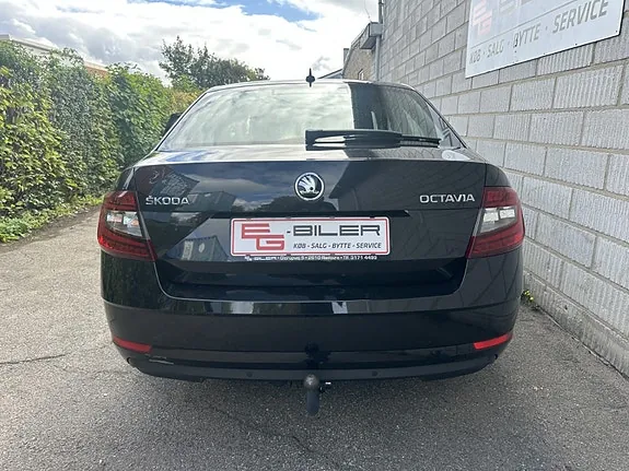 Skoda Octavia 2018 photo 3
