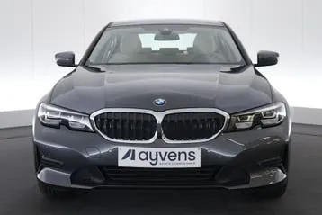 BMW 3 2019 photo 2