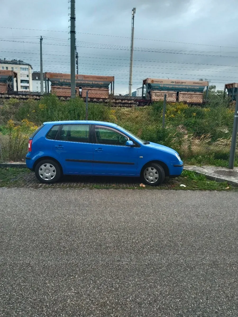 Volkswagen Polo 2003 photo 3
