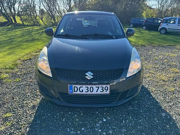 Suzuki Swift 2011 photo 5