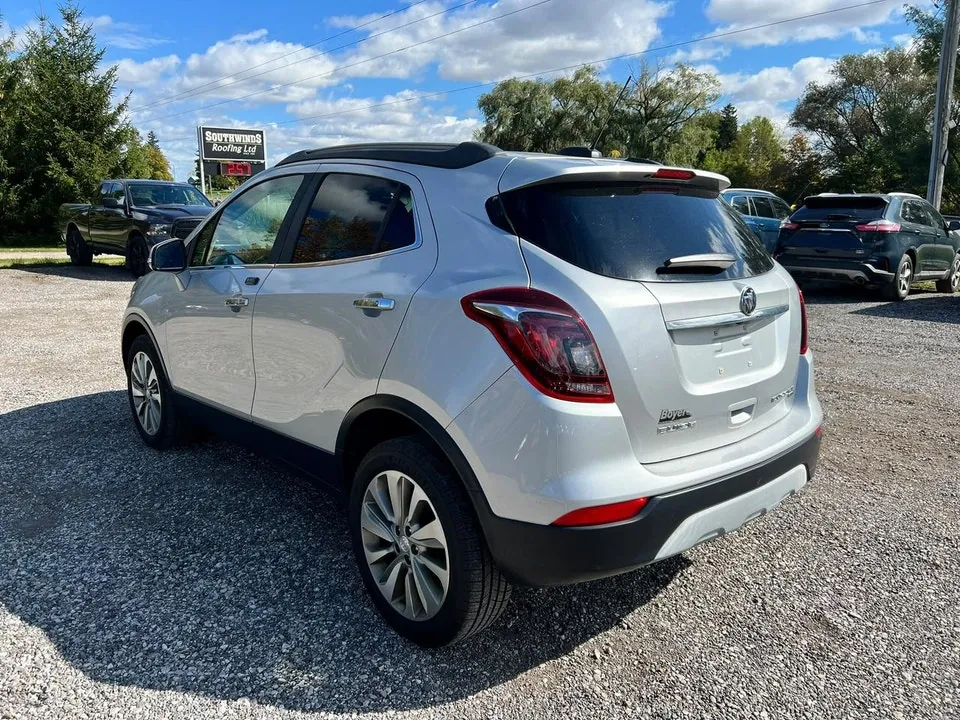 Buick Encore 2017 photo 3