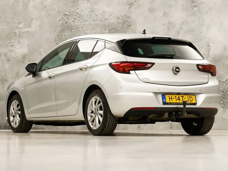 Opel Astra 2020 photo 3