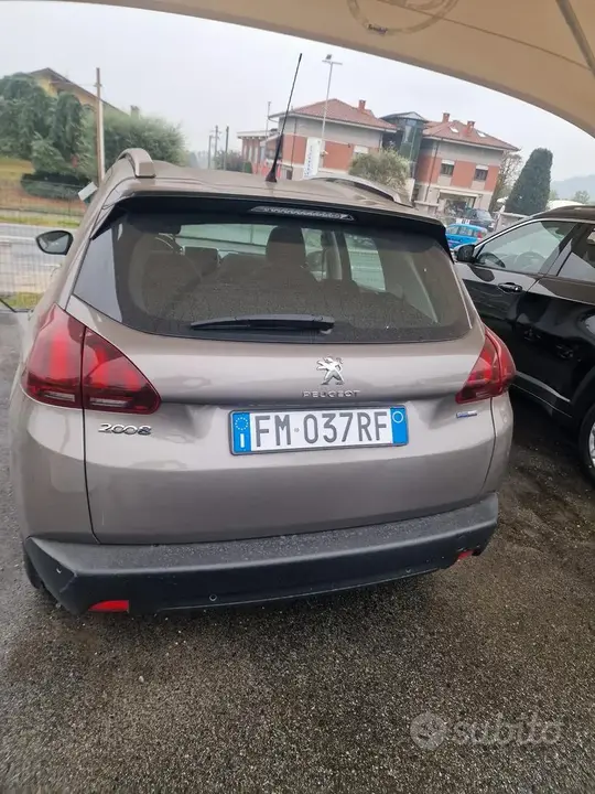Peugeot 2008 2017 photo 2