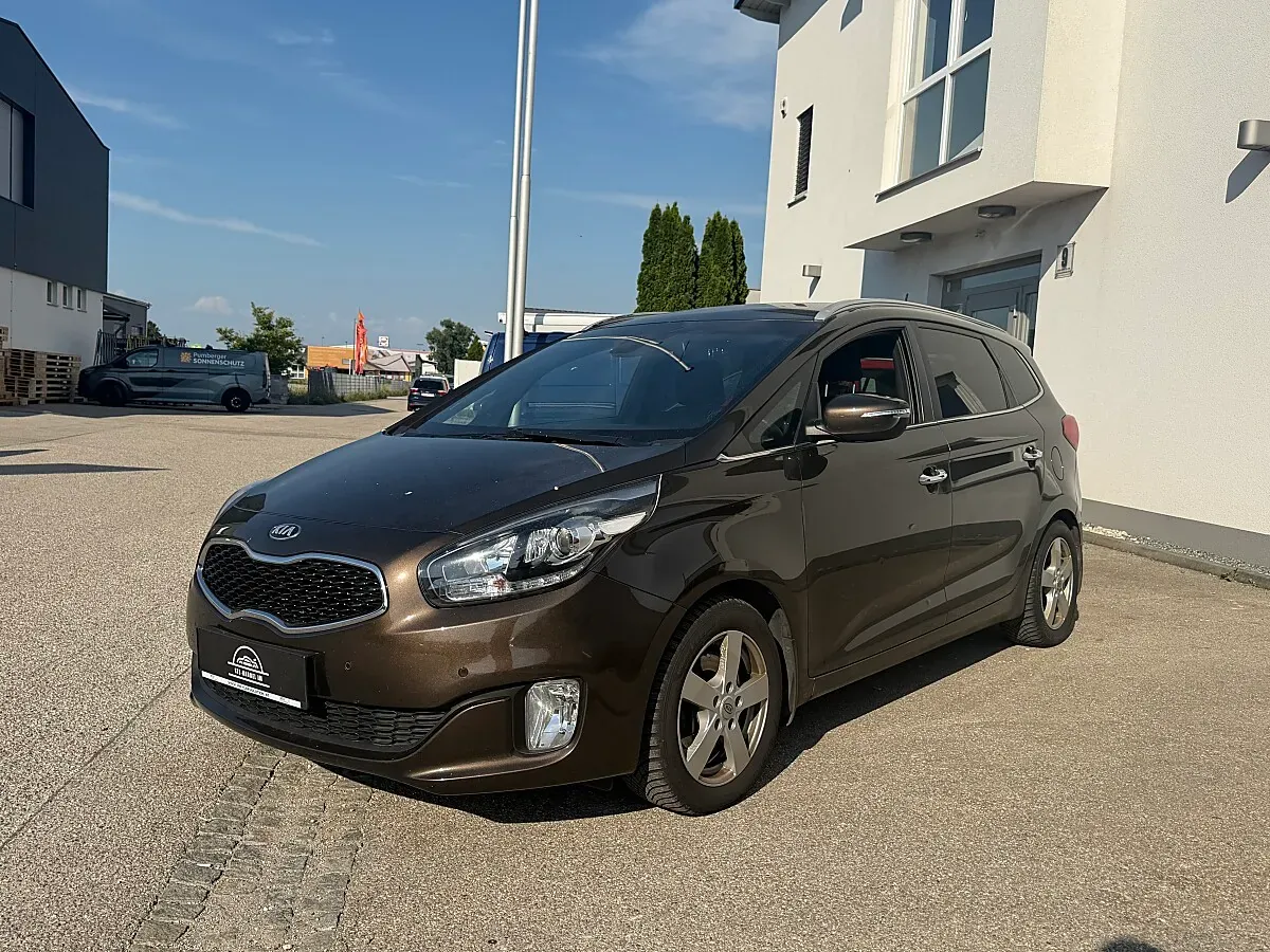 Kia Carens
