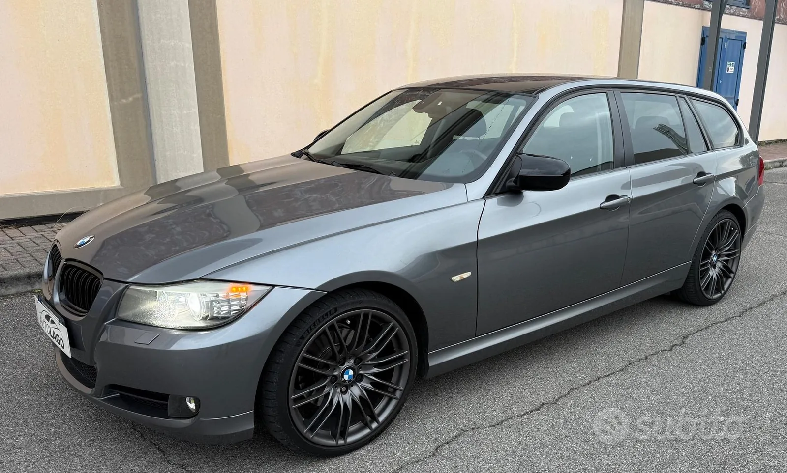 BMW 318D 2010 photo 4
