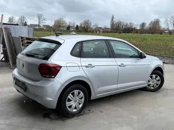 Volkswagen Polo 2018 photo 2