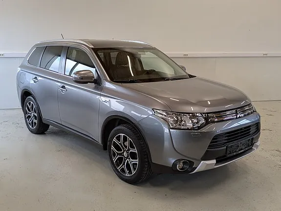 Mitsubishi Outlander 2015 photo 4