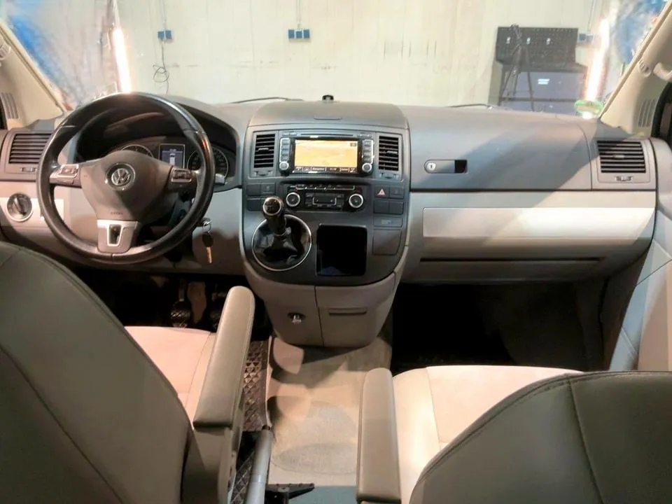 Volkswagen T5