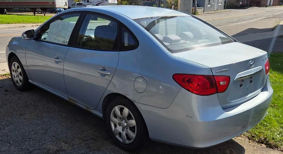 Hyundai Elantra 2010 photo 4
