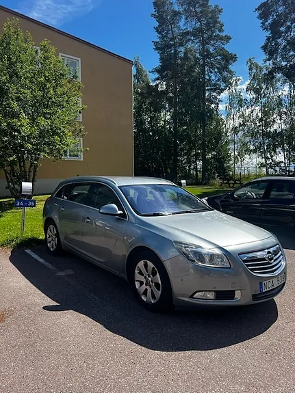 Opel Insignia 2011 photo 2
