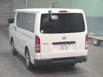 Toyota Hiace 2022 photo 3