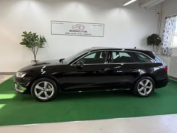 Audi A4 2021 photo 2
