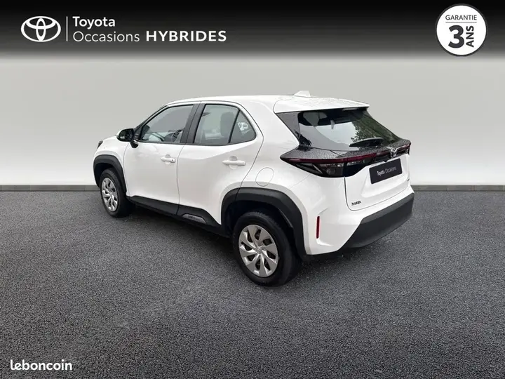 Toyota Yaris Cross 2025 photo 2