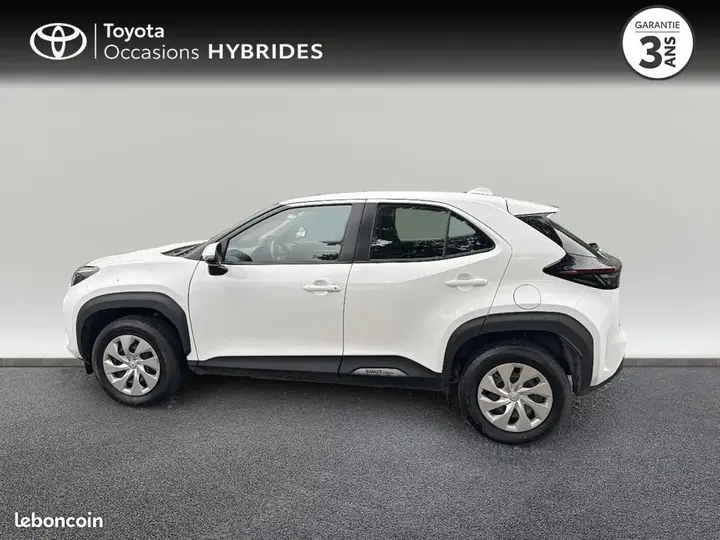 Toyota Yaris Cross 2025 photo 3