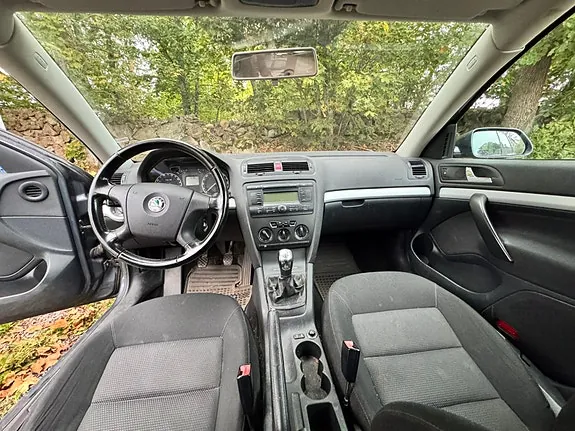 Skoda Octavia 2008 photo 4