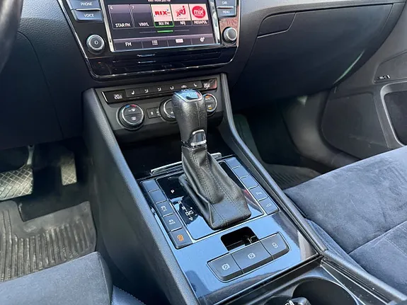 Skoda Superb 2017 photo 4