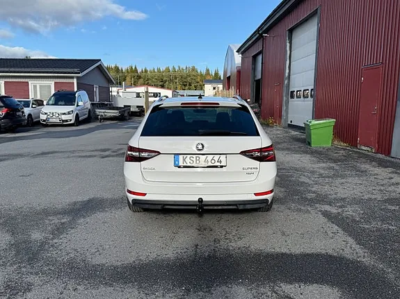 Skoda Superb 2017 photo 3